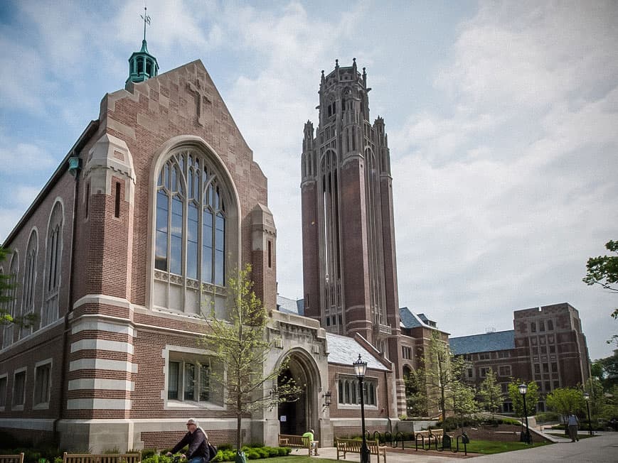 Chicago-Theological-Saieh-Hall-for-Economics-exterior