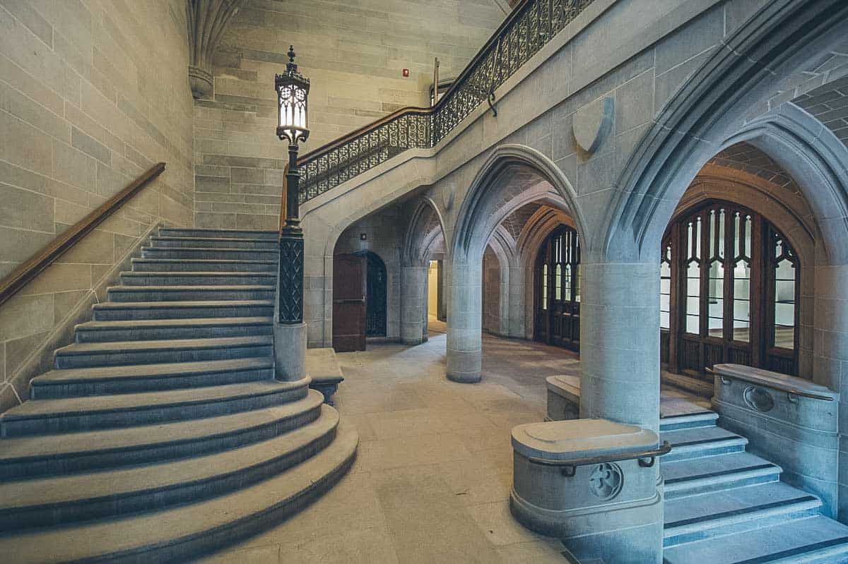 Chicago-Theological-Seminary-interior-cleaning