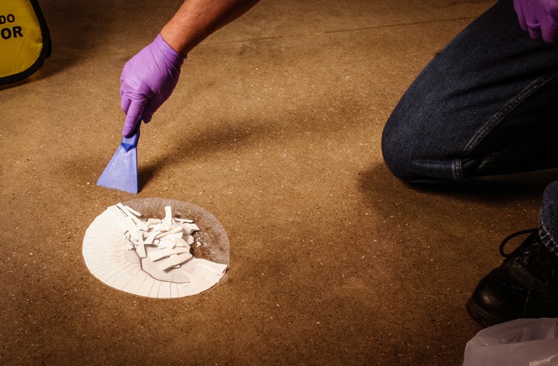 how-to-get-grease-out-of-concrete-7-effective-methods-modern-paint