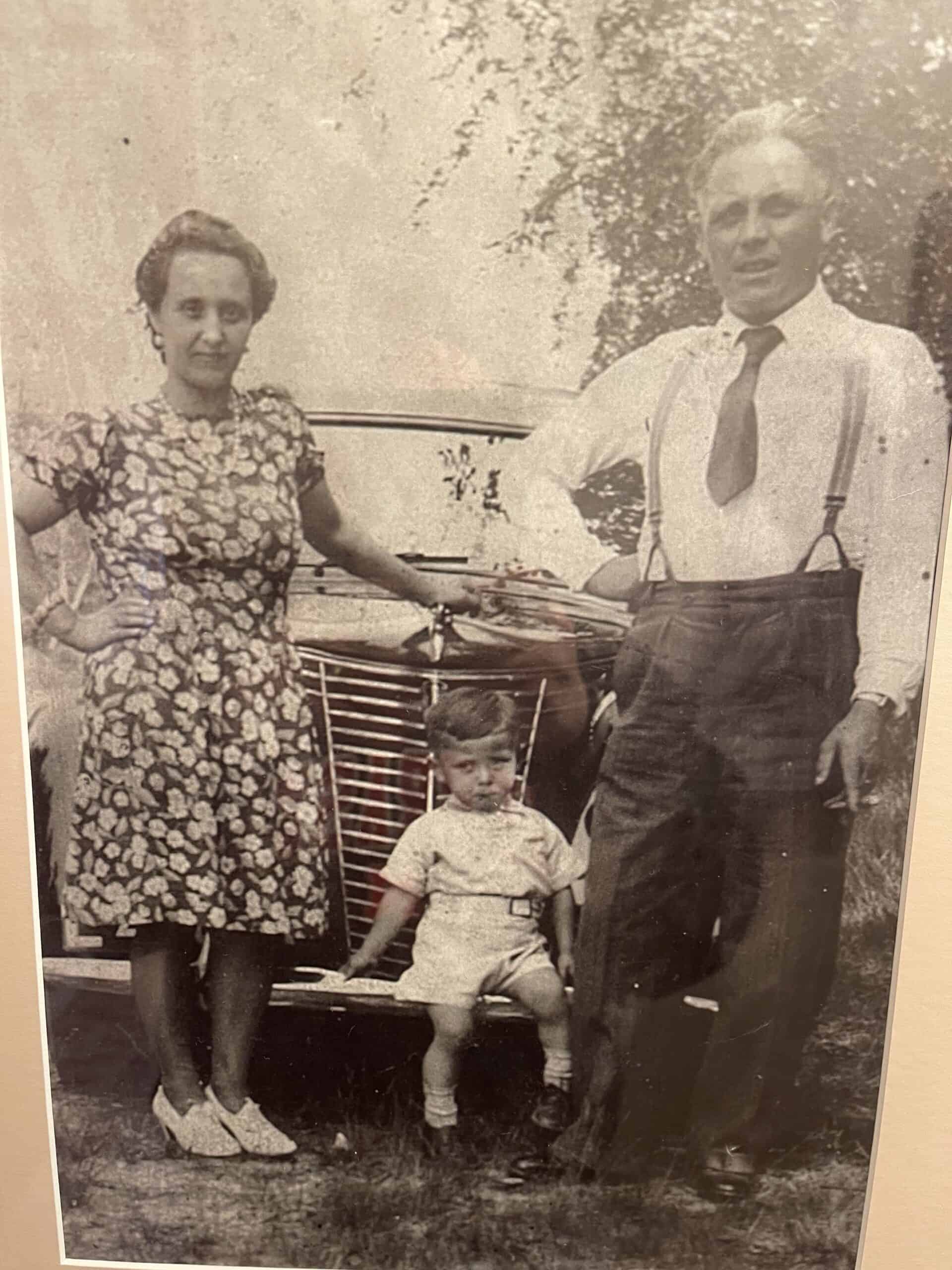 Benedetto and Emilia Lenarduzzi are pictured with son Mario (Dario's father). 