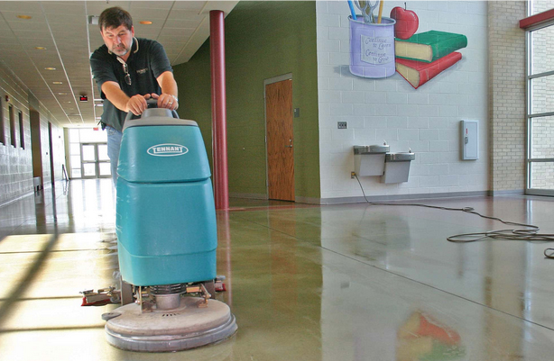 floor cleaning machine