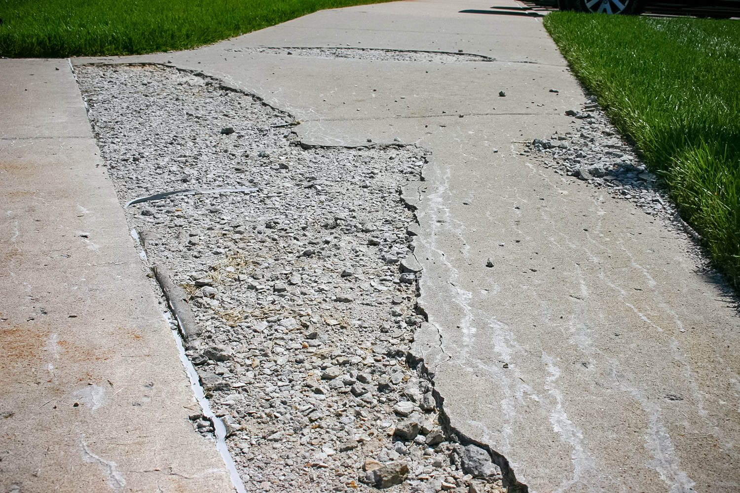 Homeowners are seeing premature damage to their brand new driveways